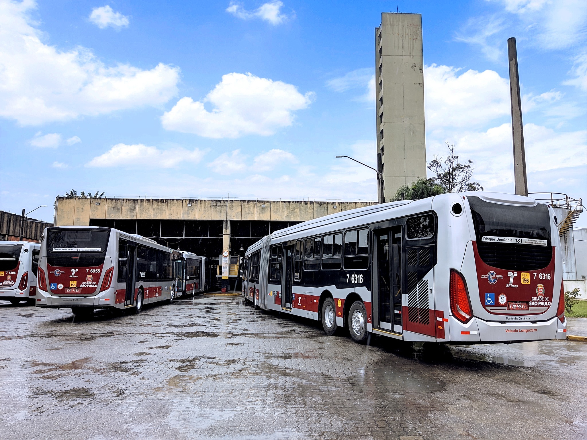 FHC - https://onibusbrasil.com/galeriasr/7660518 Viação São Roque: VSR ...