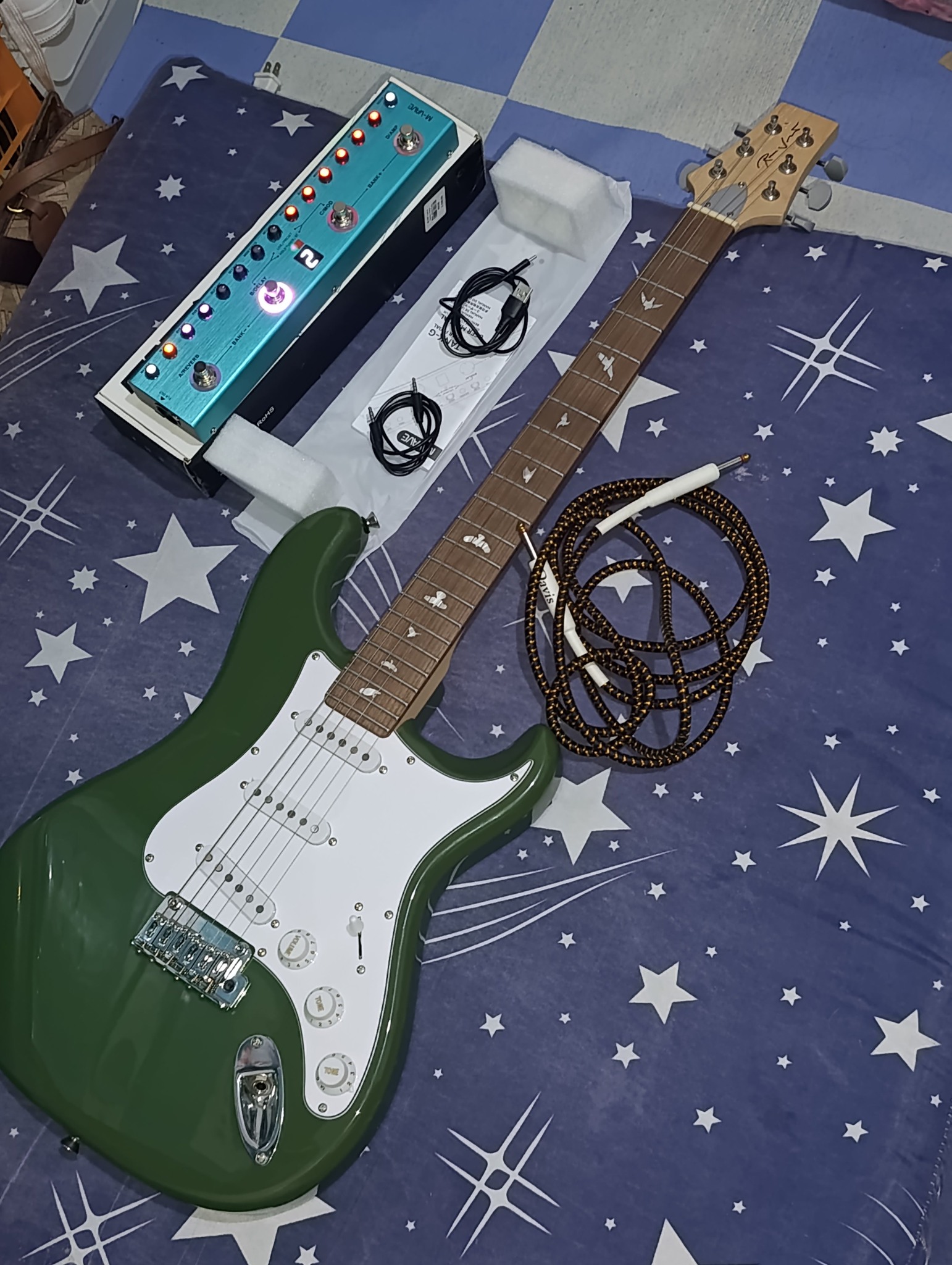 Rj vibecaster guitar specs and features