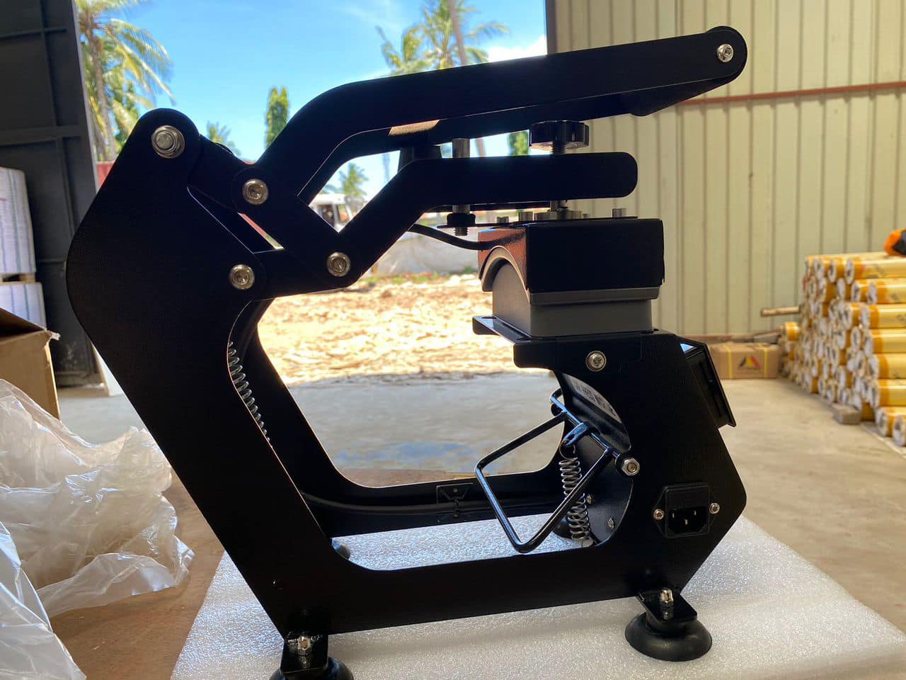 Heat press machine for cap💯Available ... - Extreme Tanzania | Facebook