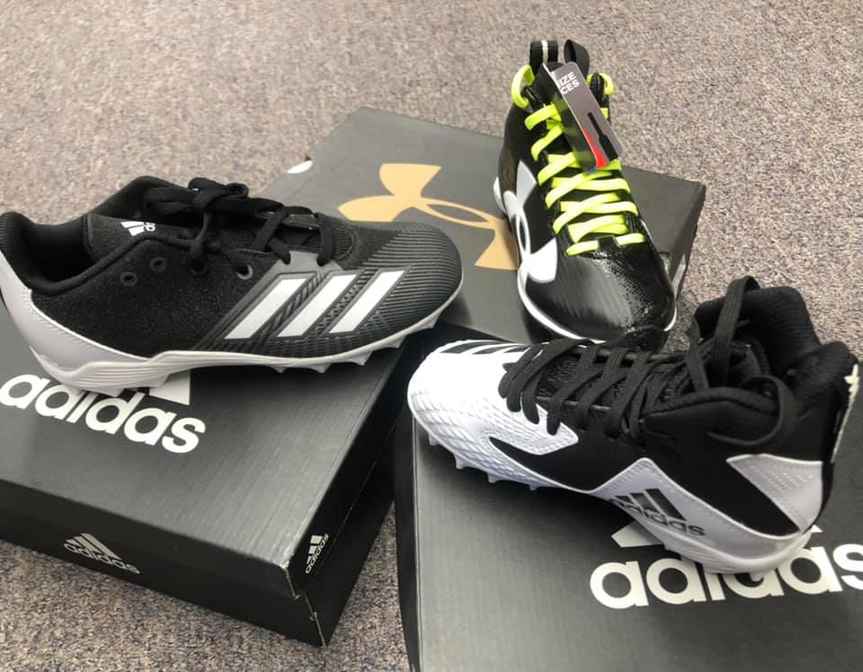 youth football shoes clearance
