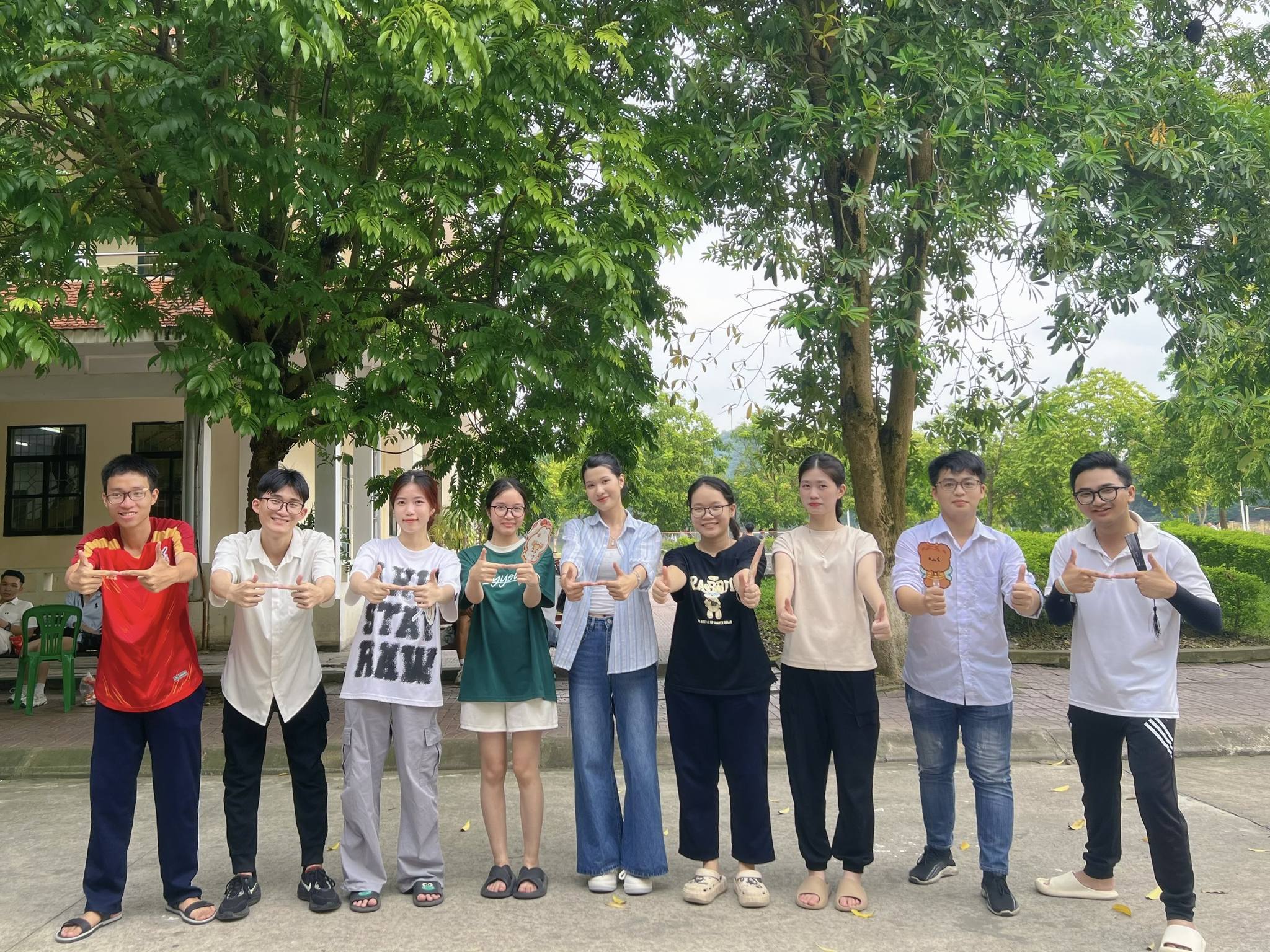 🫣... - SREC - CLB Sinh Viên Nghiên Cứu Khoa Học & Khởi Nghiệp
