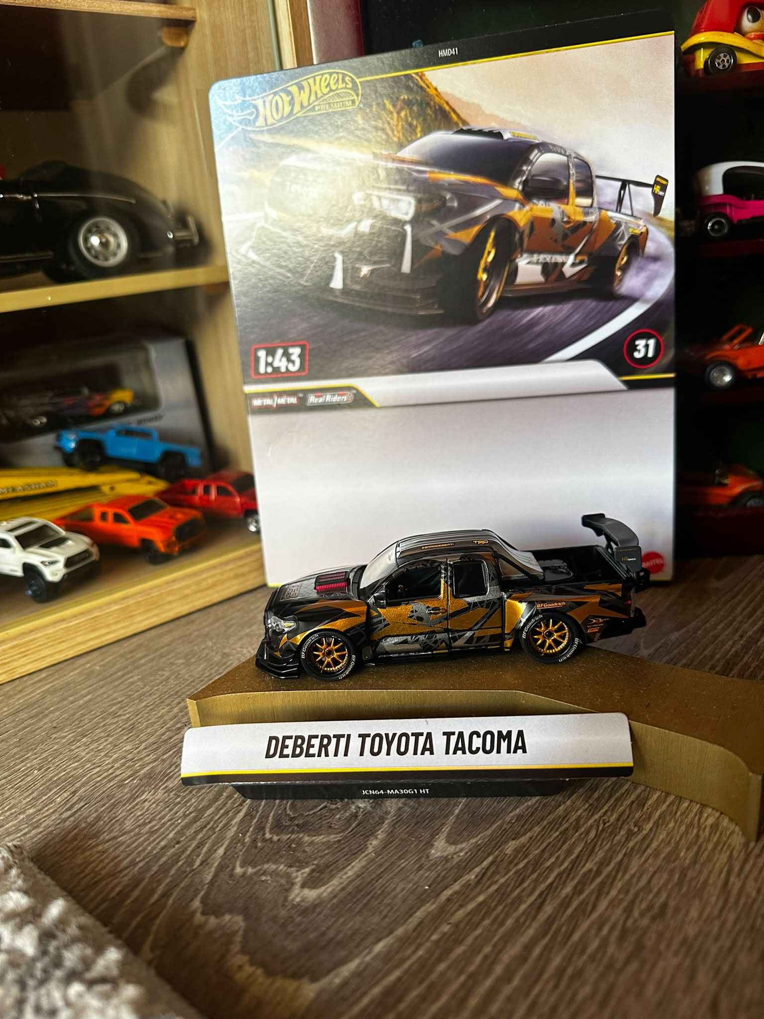 Deberti Toyota Tacoma Hot Wheels model
