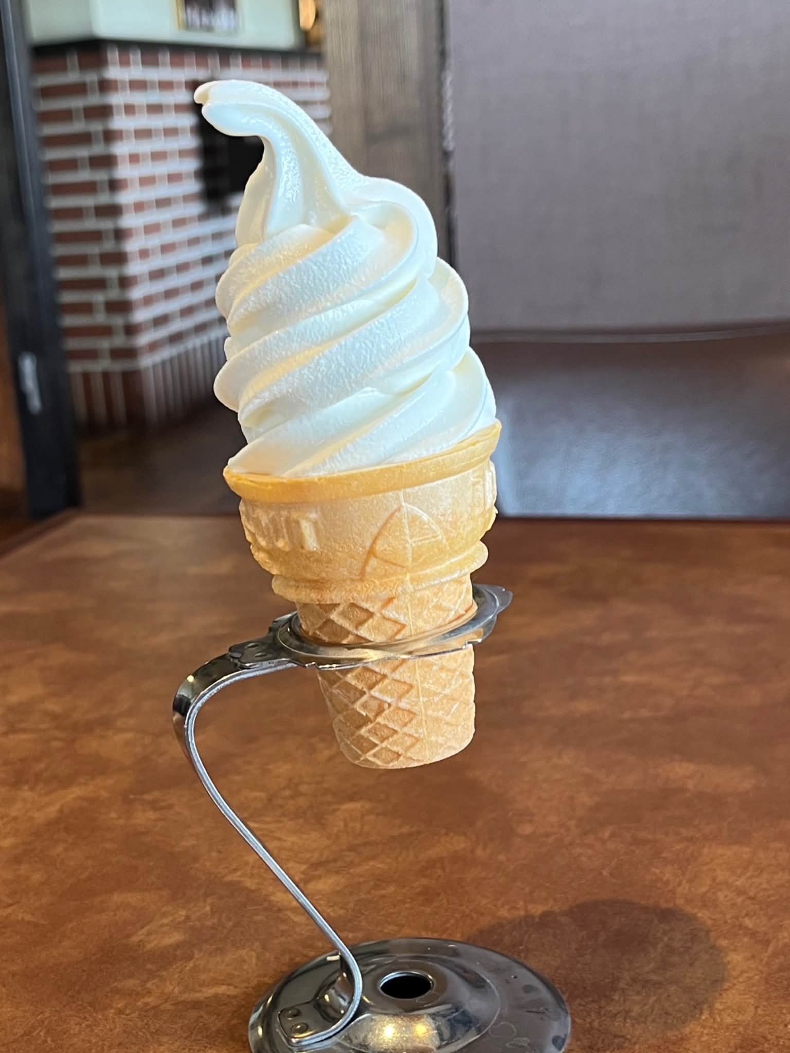 Gourmia オートマチック ソフトクリーム アイスクリームメーカー