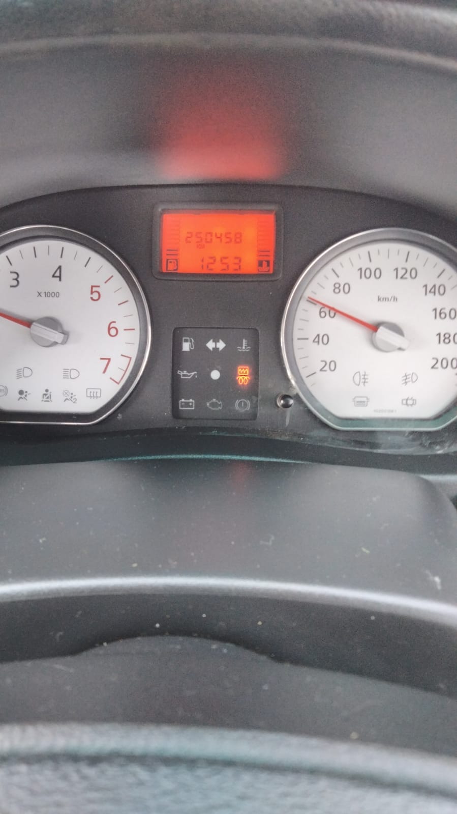 Nissan NP200 | Please help This light comes on when I decelerate and ...
