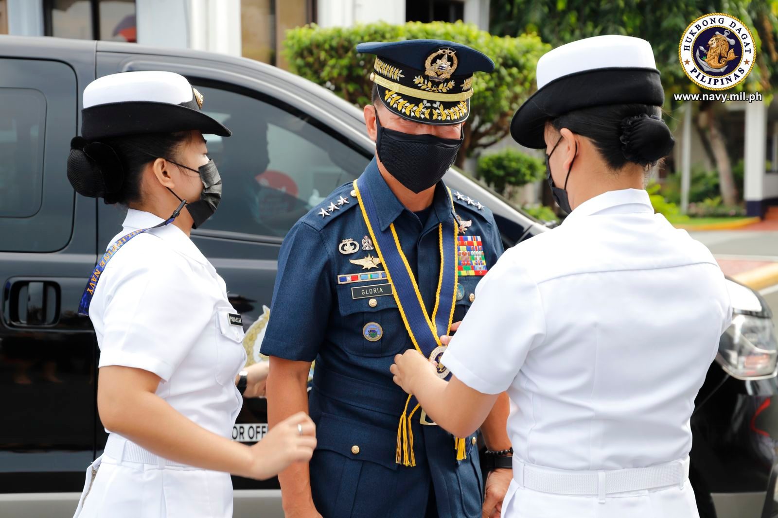 Philippine Navy - LOOK | AFP’s Vice Chief of Staff honored...