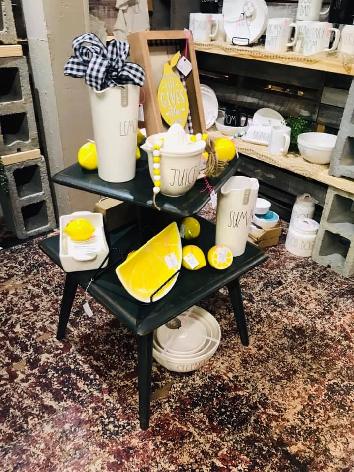 Dawn Rae’s Decor & Mor | Facebook