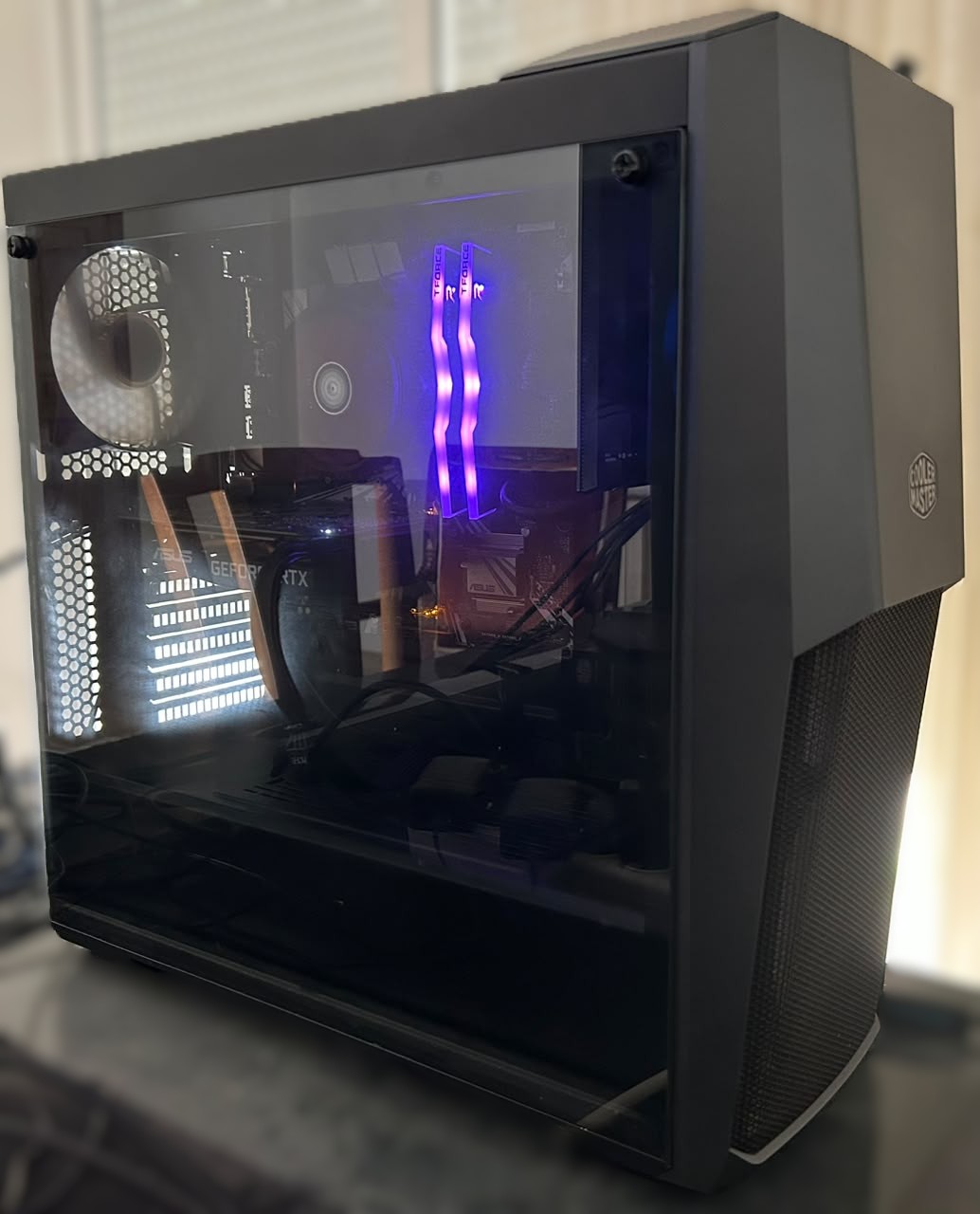 Custom gaming PC with i7-9700k and RTX 2060 for sale