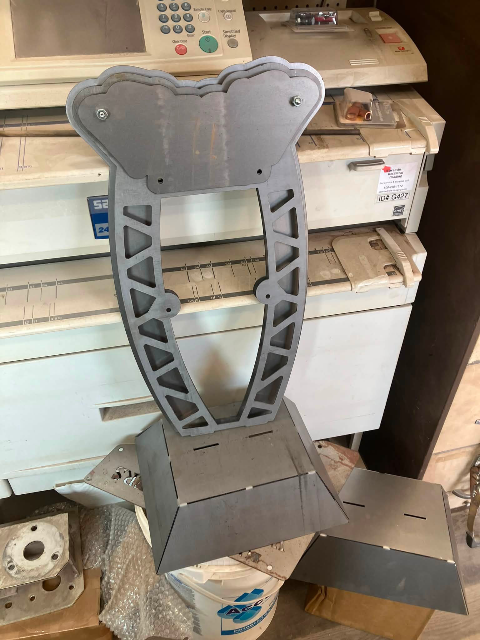 Custom hardware for Heat Race and Feature winners at Kroll Machine