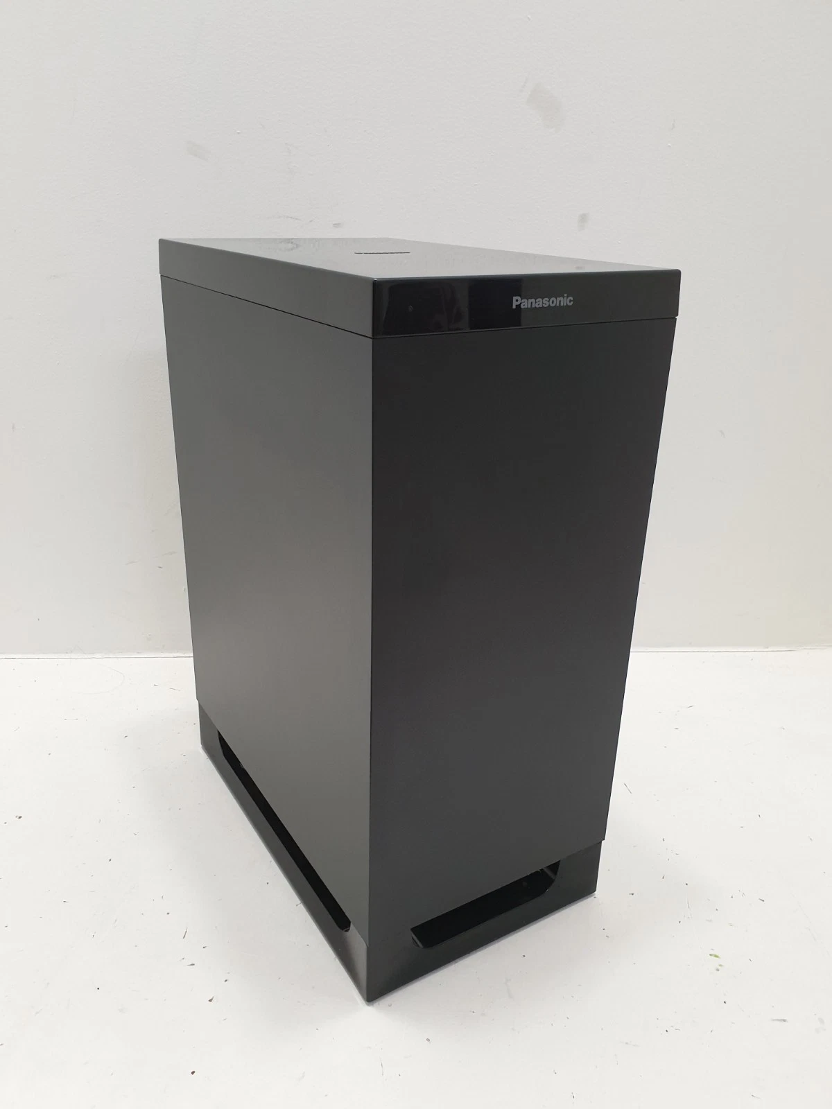 the Panasonic SU-HTB480 soundbar can be paired with the SB-HWA480