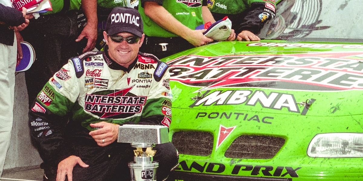 The 2000 NASCAR Cup... - Nashville Fairgrounds Speedway