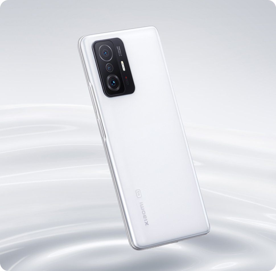 Meet the #Xiaomi11T in Moonlight White. With a whole suite of