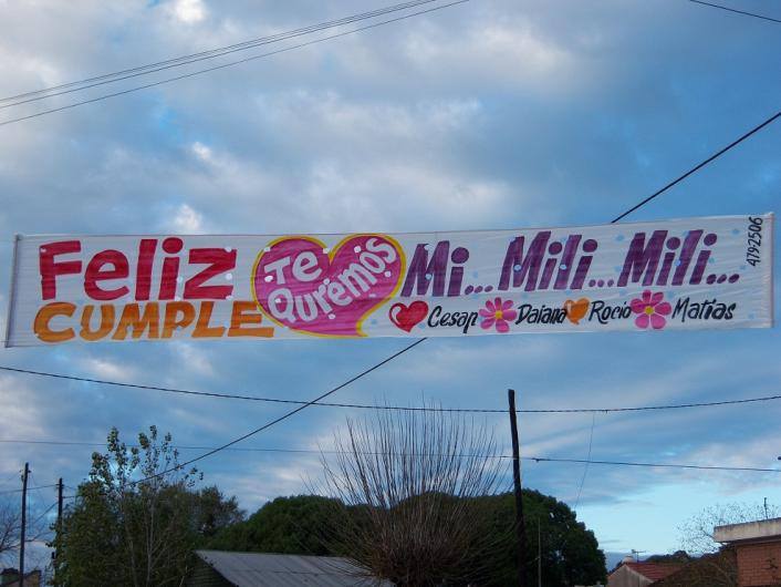 MyM pasacalles ,letras y dibujos
