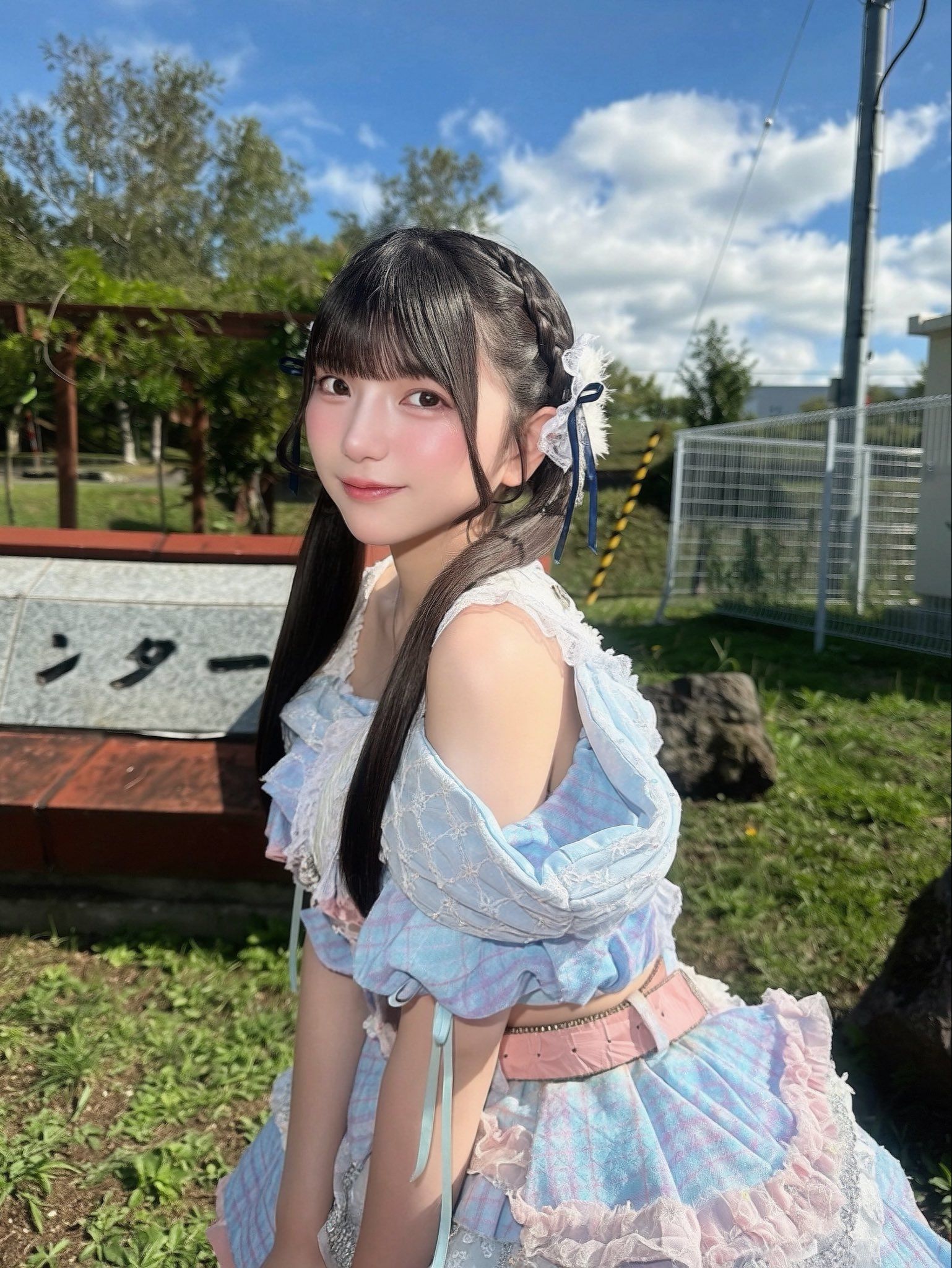☆新谷姫加☆直筆サイン カレンダータオル ゼロイチファミリア ☆新谷