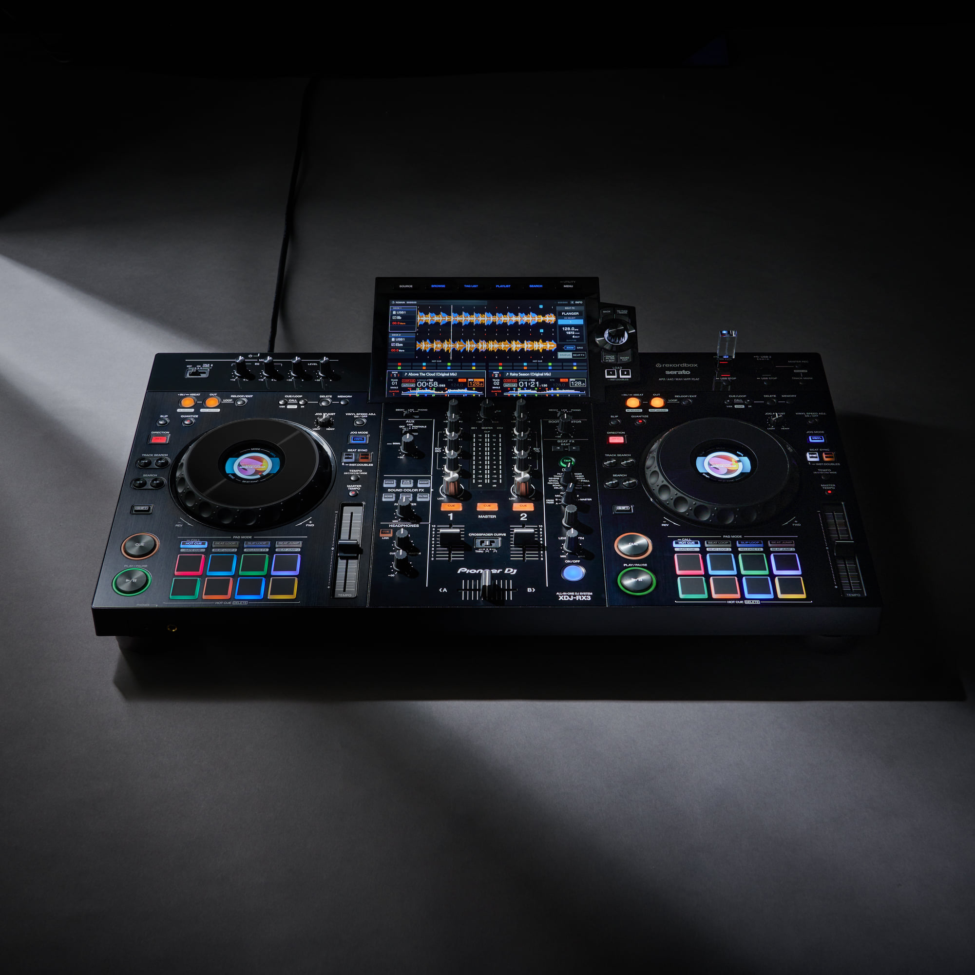 REBOOT TAIPEI - 新一代進階款All-in-one DJ系統 XDJ-RX3登場...