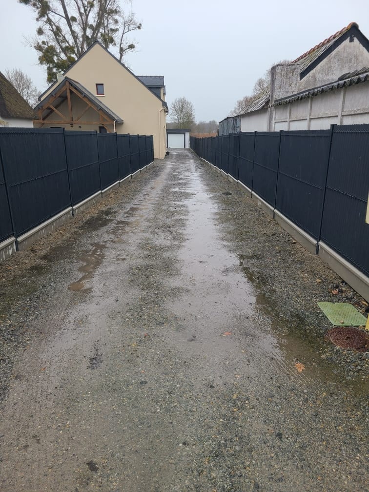 Côté jardin 44 - Réfection de cette allée avec décapage... | Facebook