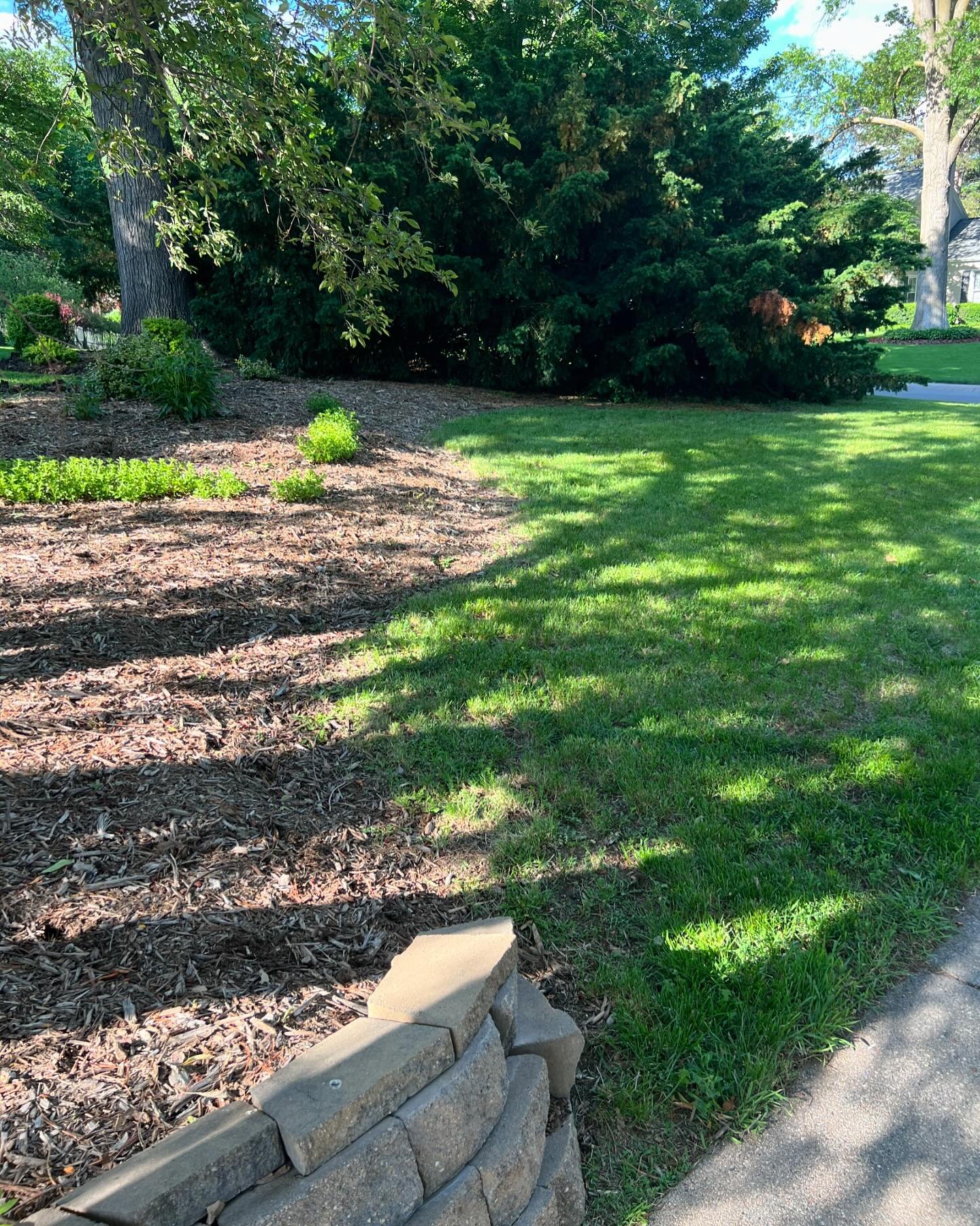 Barry’s Lawn and Landscape | Lincoln NE
