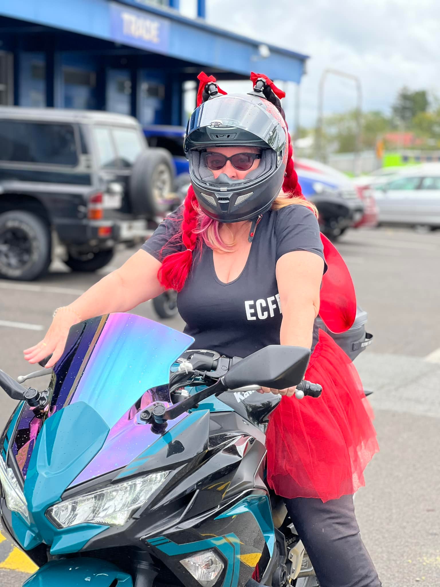 RACE and ROAD - 👯‍♀️ Flashback to last weekend! Here’s a...