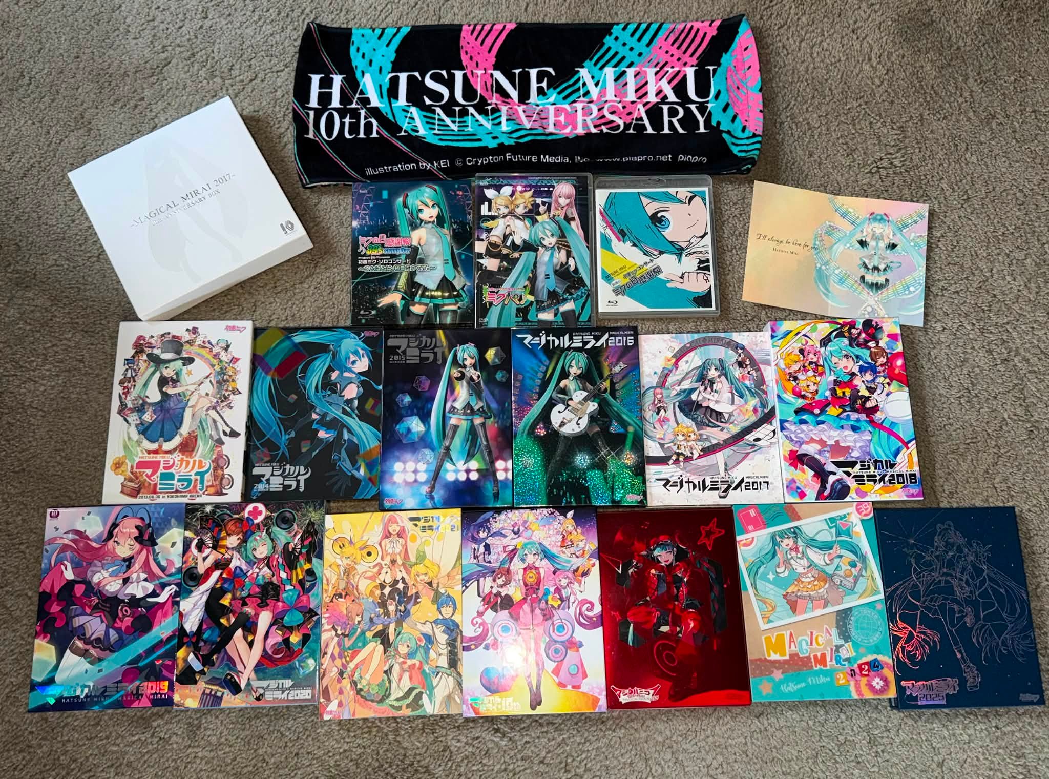 The sample CD of Hatsune Miku 10th anniversary compilation album