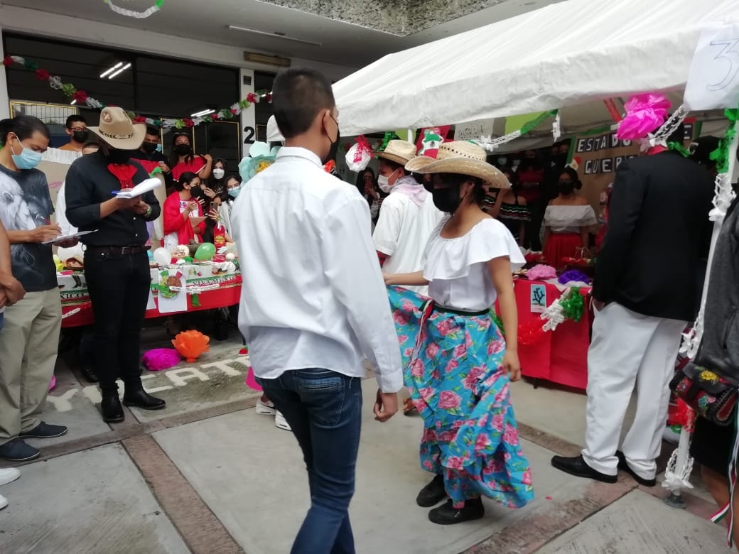 Bachillerato Tecnológico de la Escuela Charles Richet | Cuernavaca