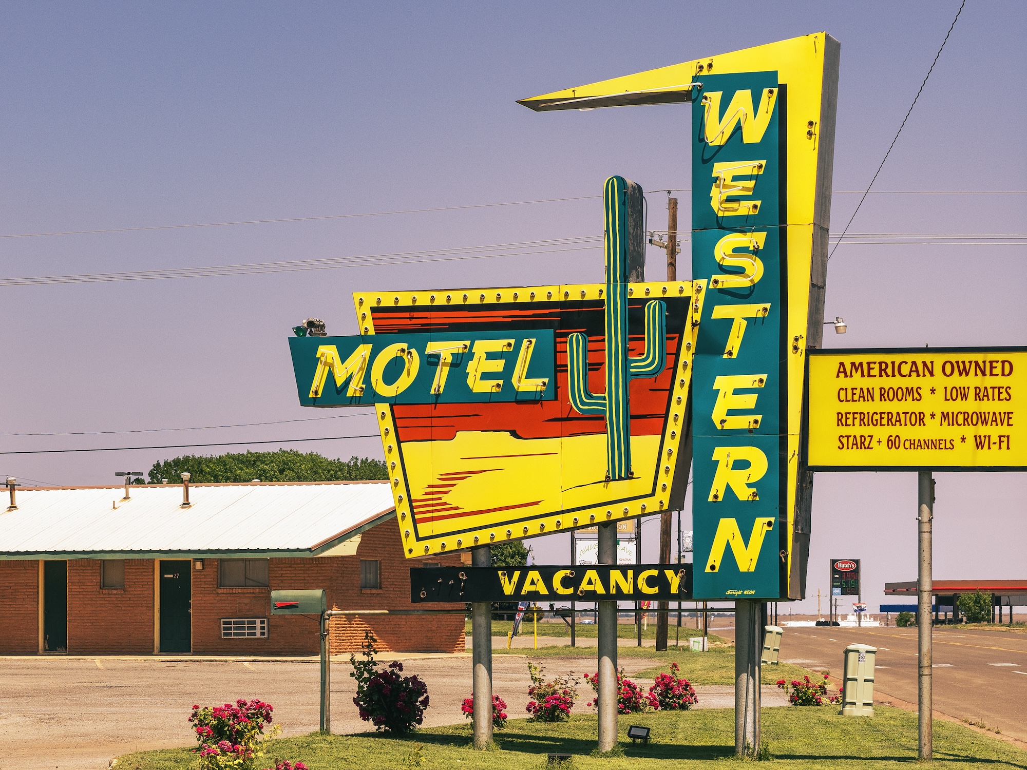 Western Motel on Route 66 gets new neon sign
