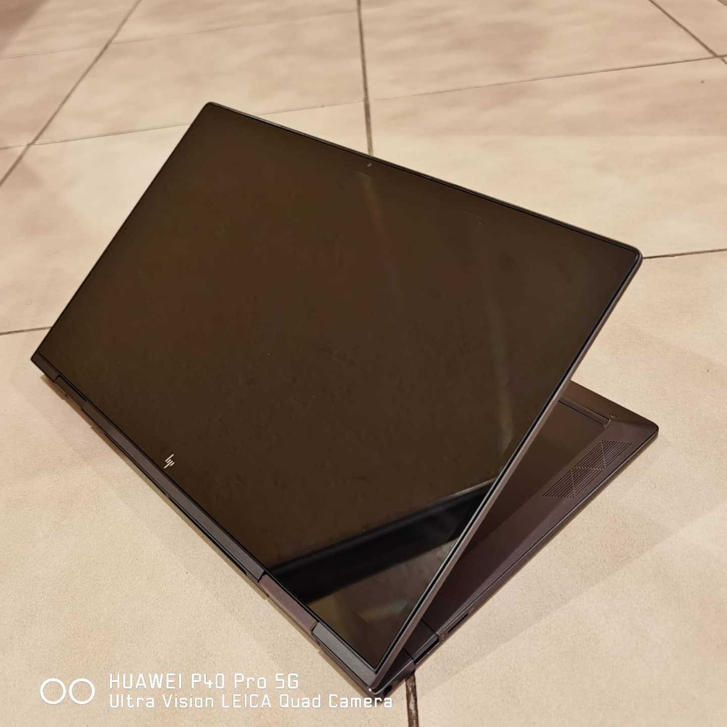HP Envy x360 Convertible 13-ar0xxx Ryzen 7 2 in 1 Laptop ($650 USD 
