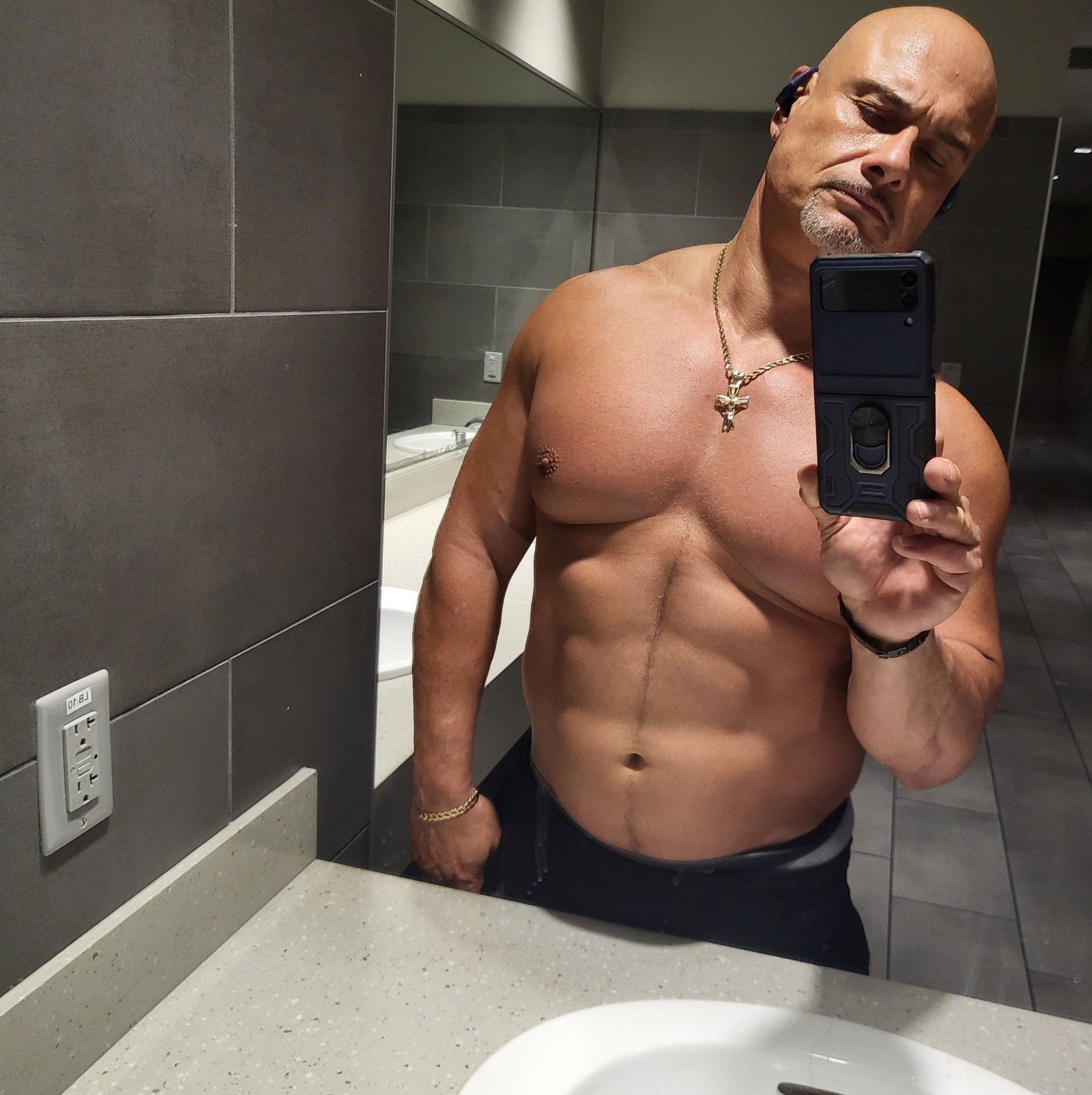Ooooooooooo! I'm a cheerleader for peeps to help ppl elevate. Once the ...