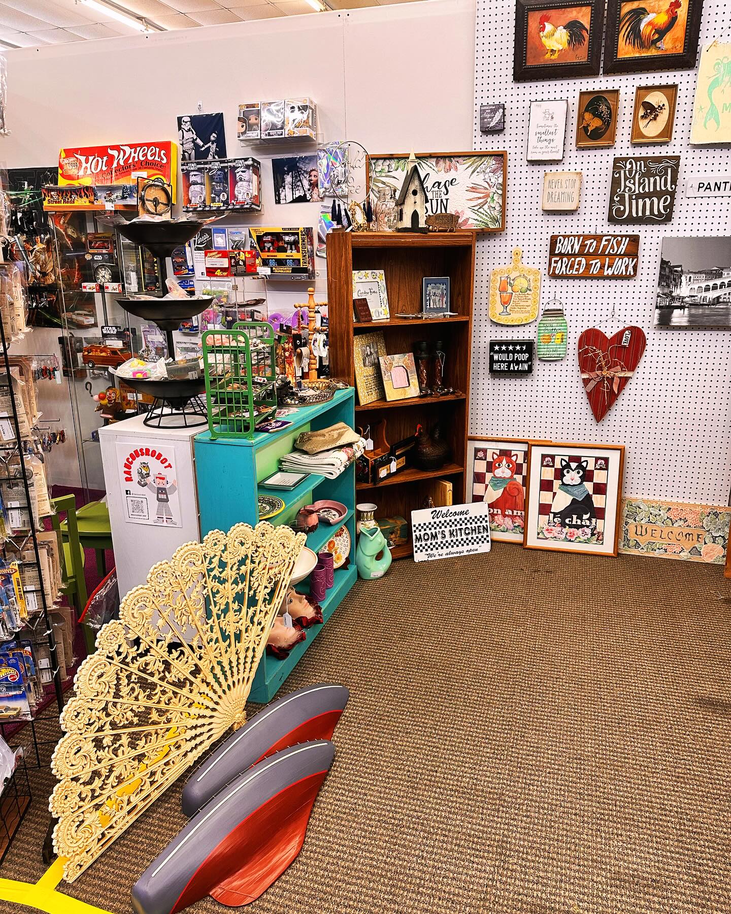 Veronica’s Closet | Savannah GA
