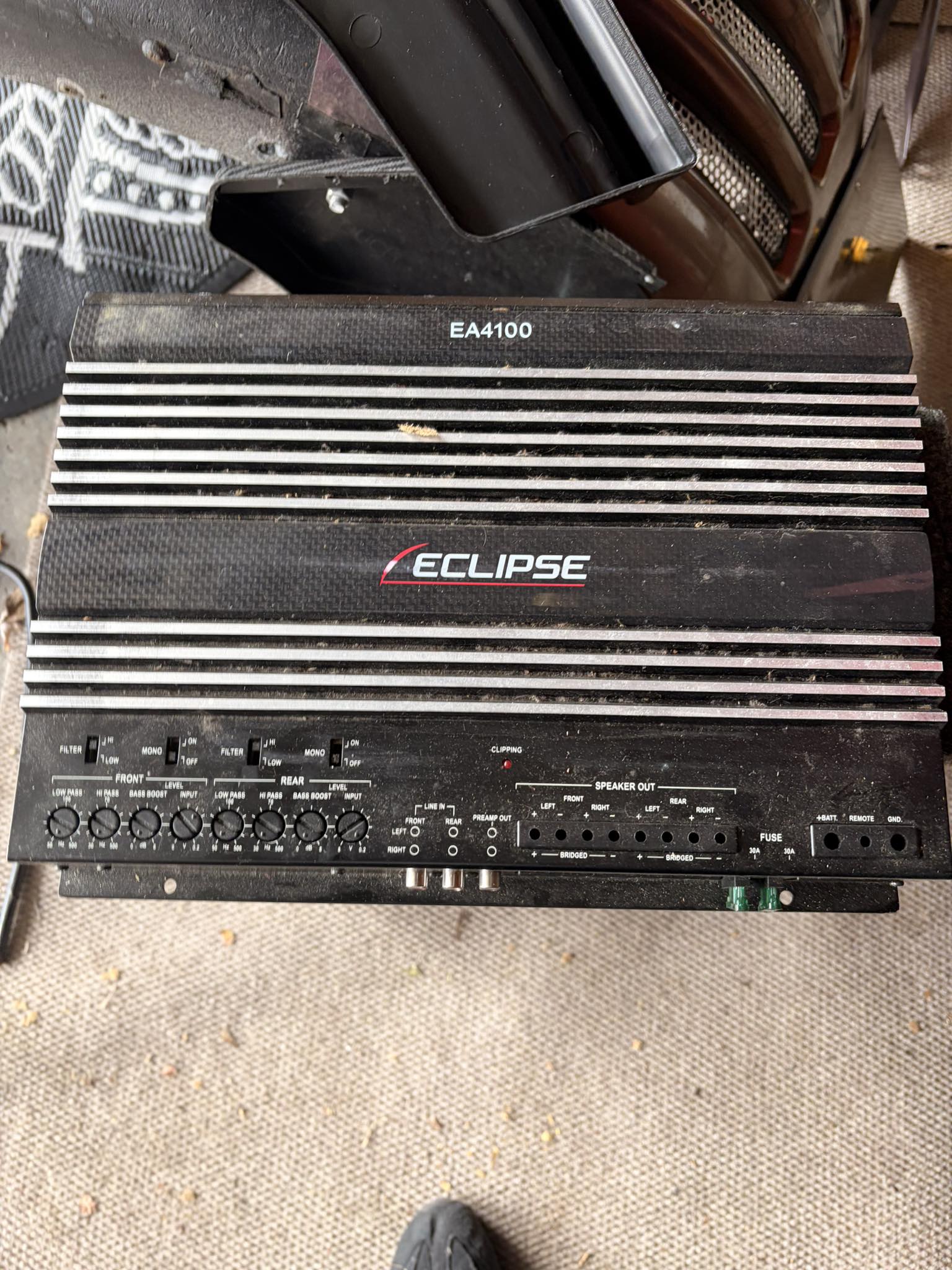 Can anyone tell me about the eclipse audio 33240 premium amp
