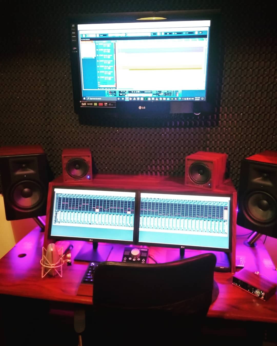 Skull Records Label / Recording Studio | Athens