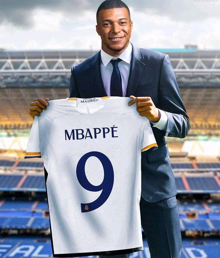 🚨 𝐁𝐑𝐄𝐀𝐊𝐈𝐍𝐆: Kylian Mbappé, expected to wear 9️⃣ as