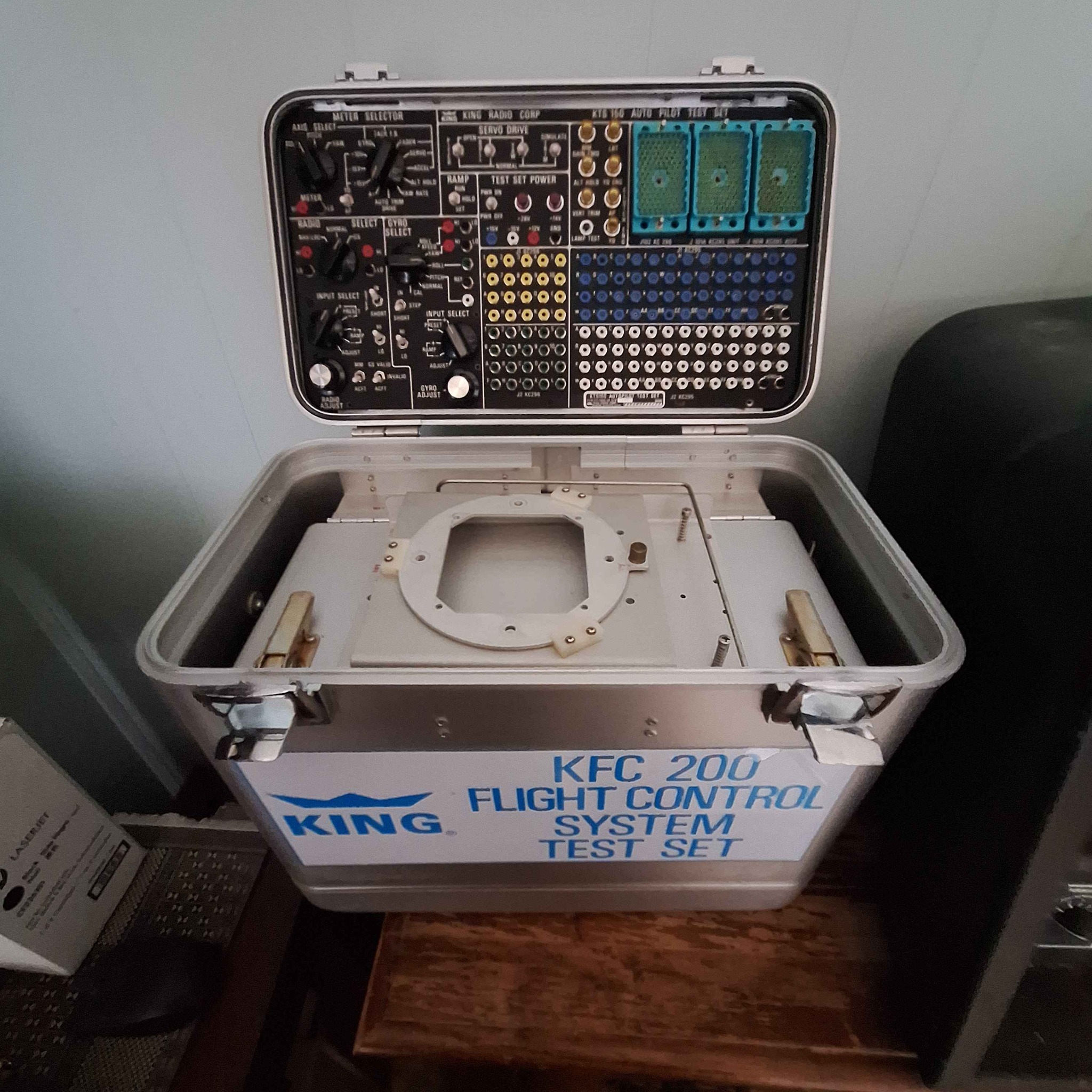KFC 200 Flight control system test set - Measuring Tools & Sensors ...