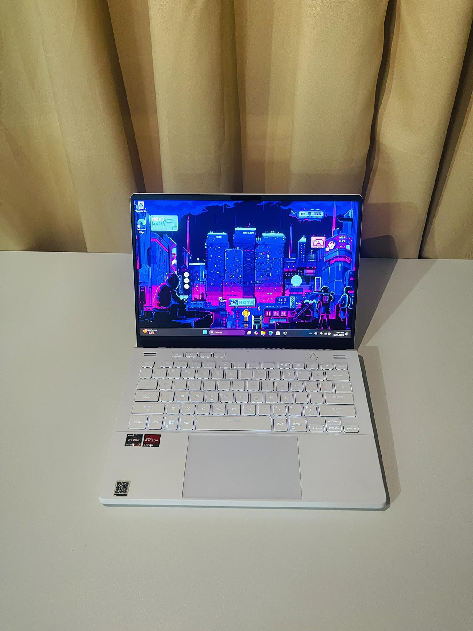 Asus ROG Zephyrus G14 (White) with box ▫️Ryzen 7 6800hs ▫️8gb 