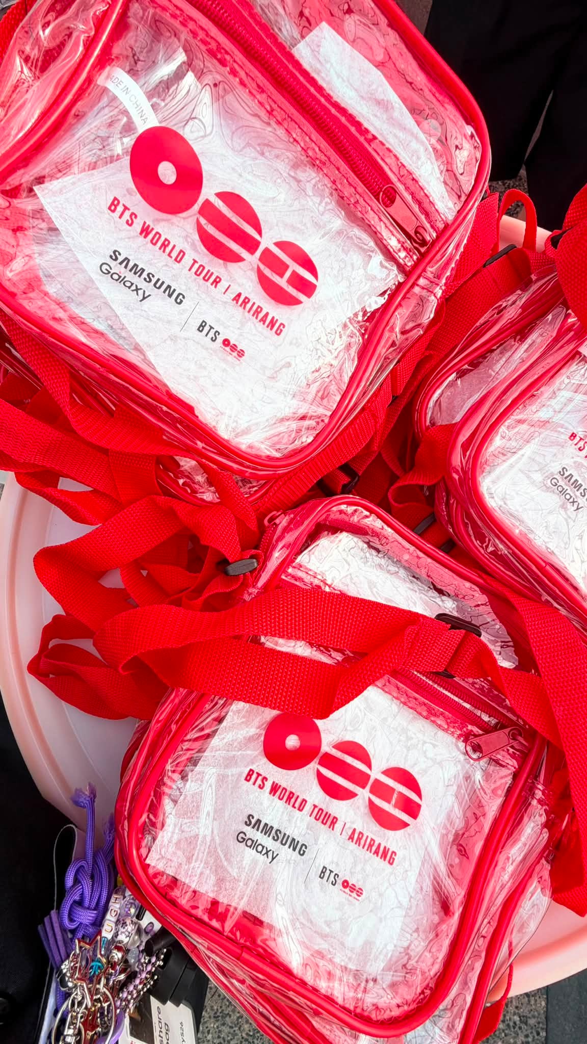 Where to find Samsung BTS pins in Munich, Bavaria?