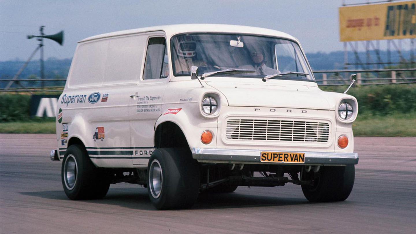 3 Ford 1:43 1995 フォードスーパーバン Supervan