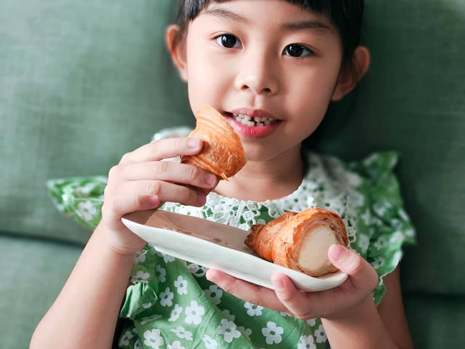 生命中充滿無限可能 - #宅配甜點推薦 #月亮咬一口...
