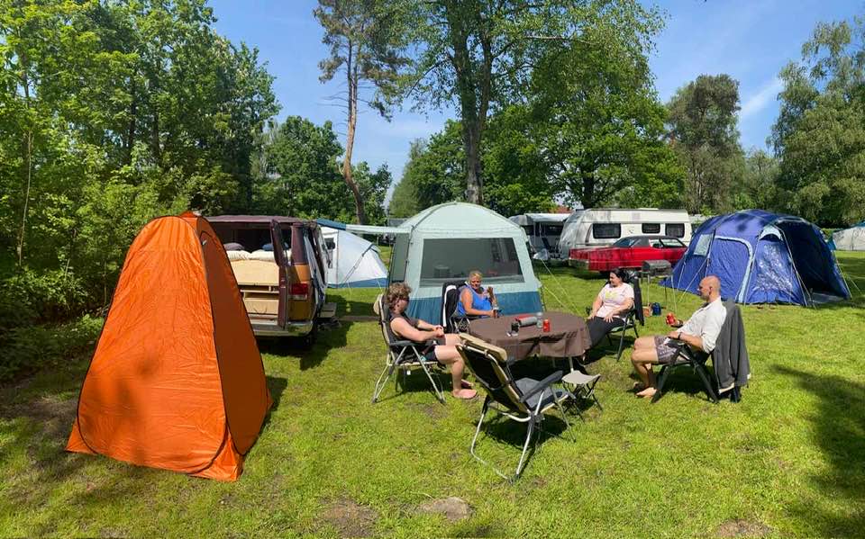 campingstuhl mit sonnenschirm OHMG Campingstuhl, faltbar, Dach, Sonnenschirm, Getränkehalter, tragbarer Angelstuhl aus Metallrahmen, für Camping, Angeln, Ausflug, Strand, foam padded eyewear Size:50 - Low Step Does the buffer in