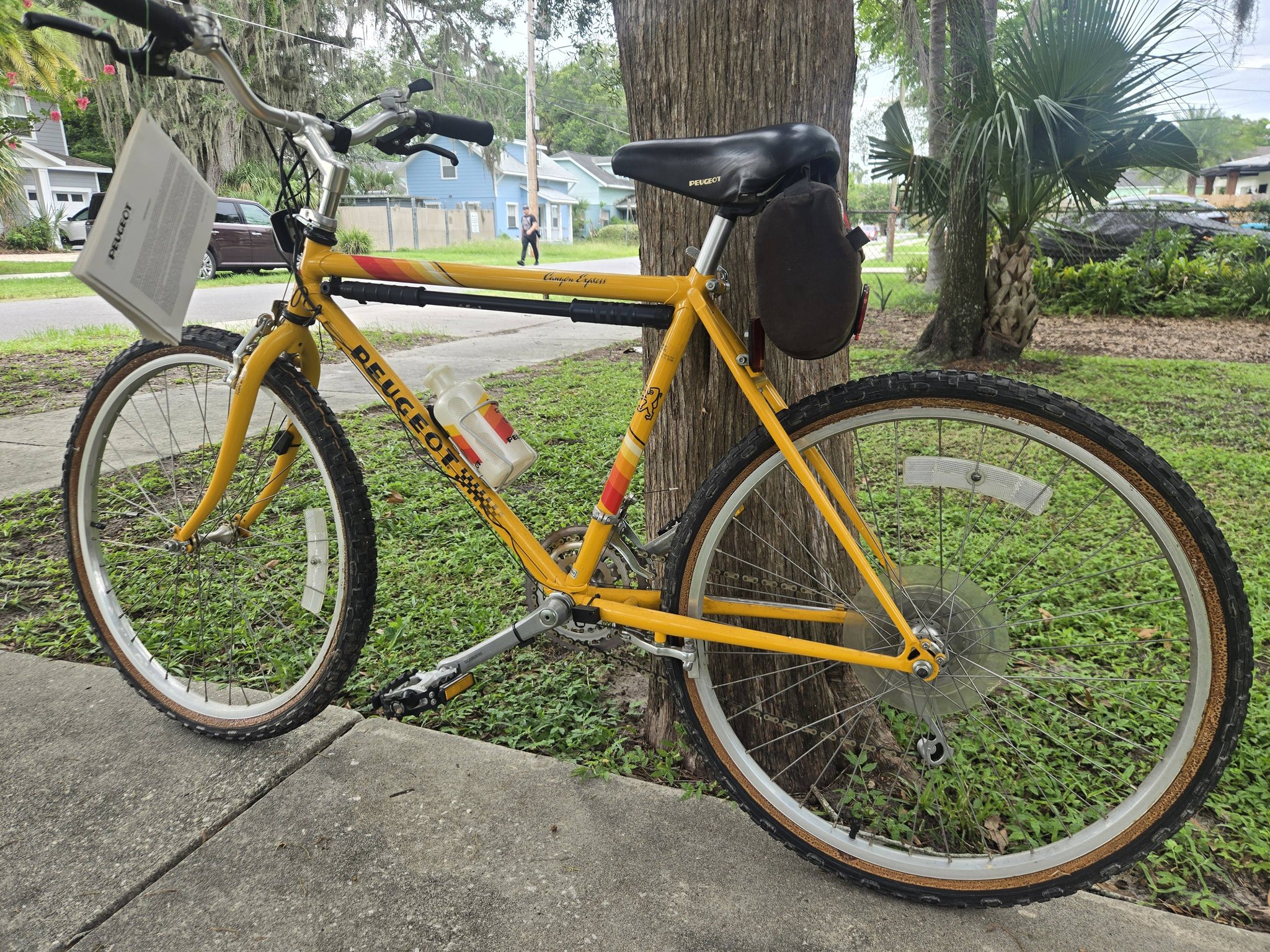 PEUGEOT 三輪車 イエロー Vintage Yellow Peugeot Bicycle for Sale in Orlando, Florida with