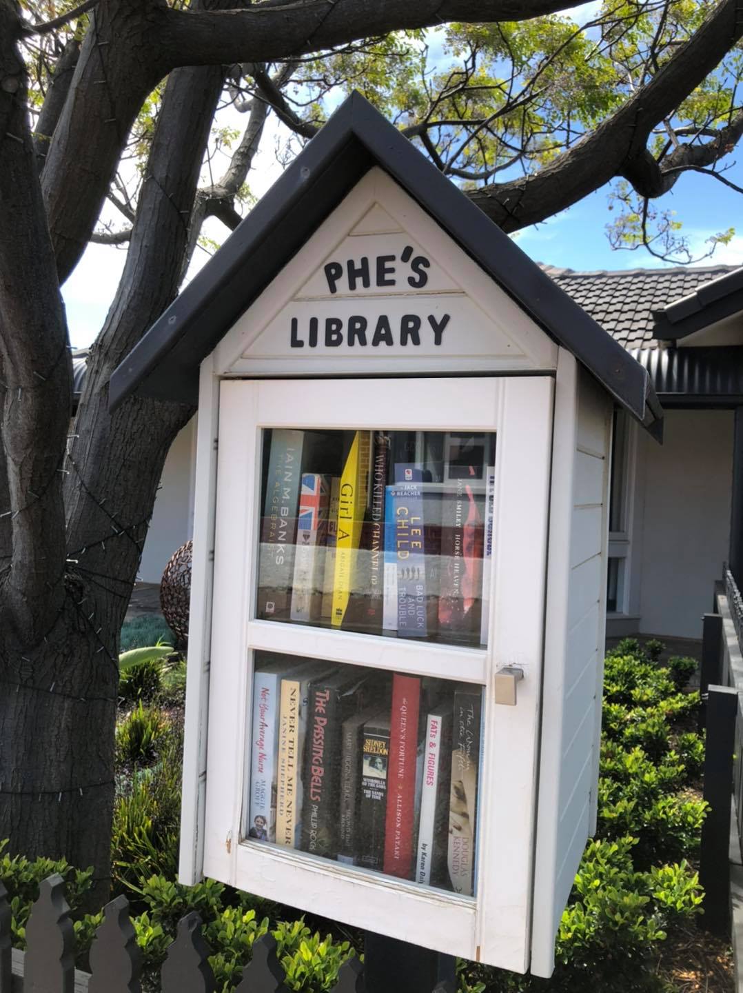 Libraries SA - 🥰 Love spotting little free libraries in... | Facebook