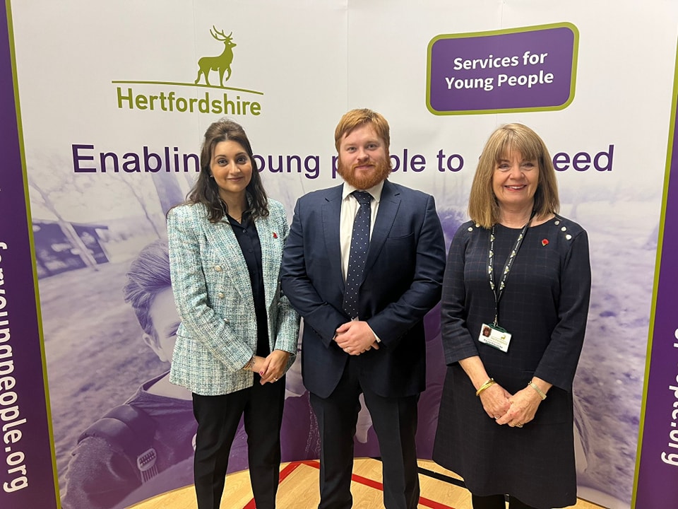 Cllrs Paula... - South West Herts Conservative Association