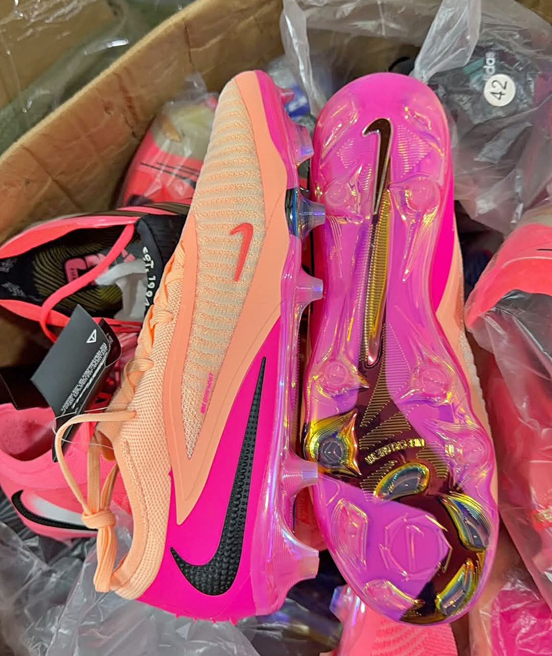 Mizuno morelia neo4beta JAPAN 24.5cm 新品 ✨รองเท้าสตั๊ด✨ ลดราคา ราคาถูก Hn shop✨ | Facebook