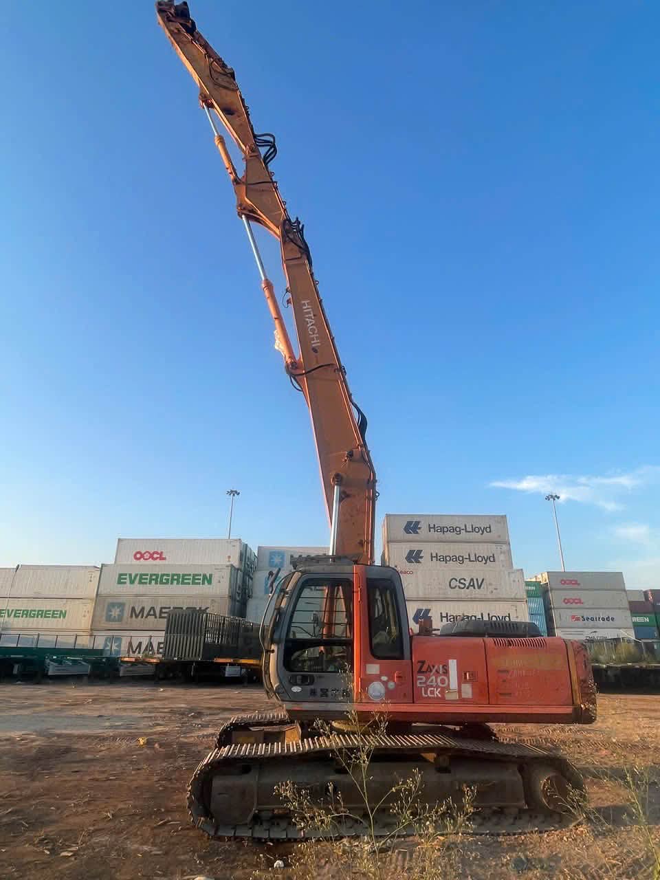 ドーベルマシン ZX240LCK-1 and D39px-23 excavator demolition machines for sale