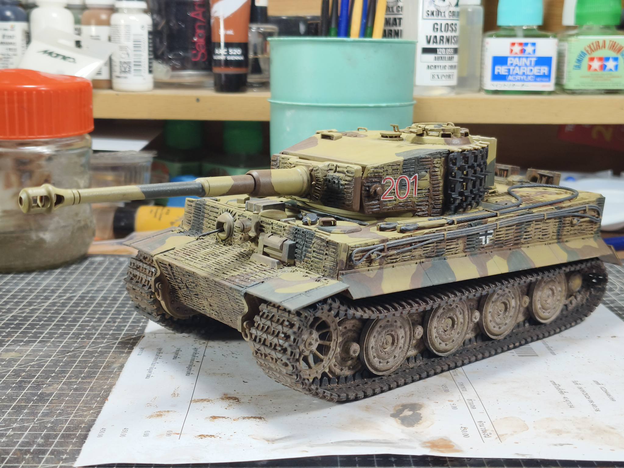 Tamiya 1/35 Tiger I Late Production model build and customization