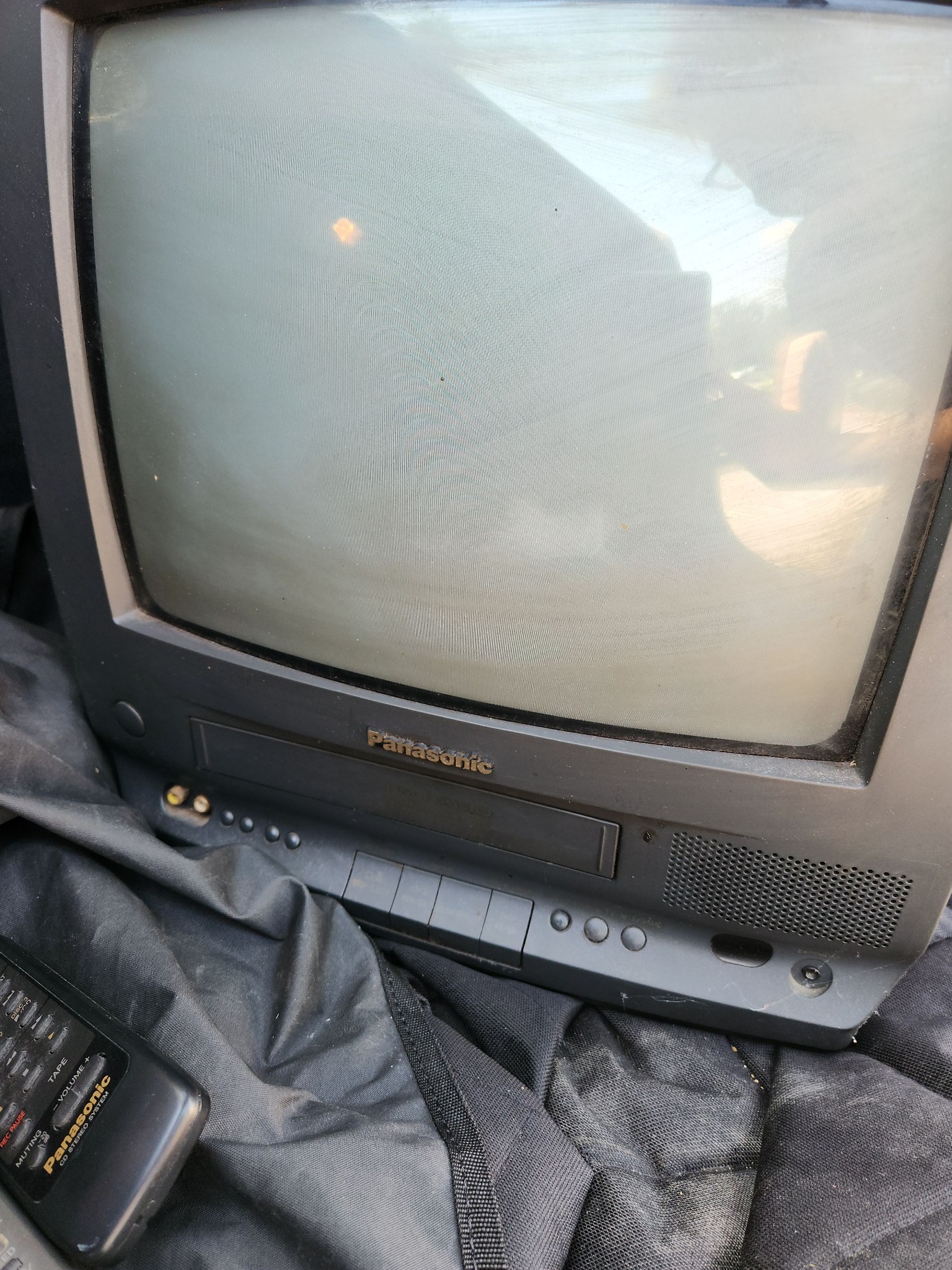 Can anyone help Bought a Toshiba 2181tb crt television, when I