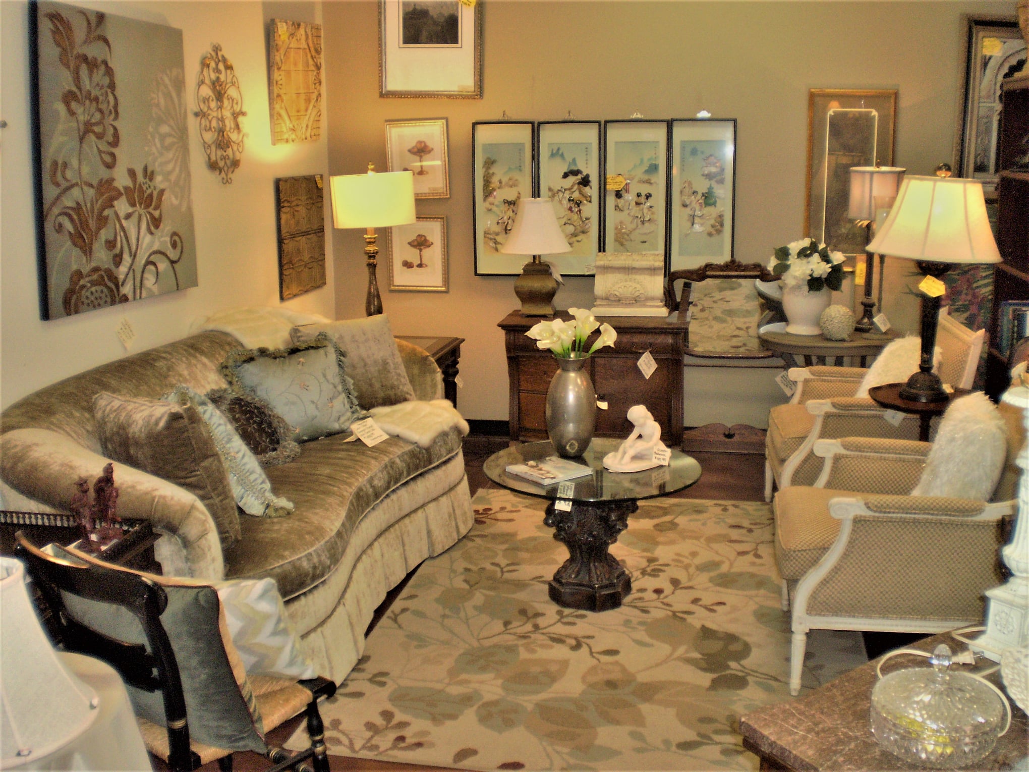 New Updated Showroom... - Classic Home Decor Consignment