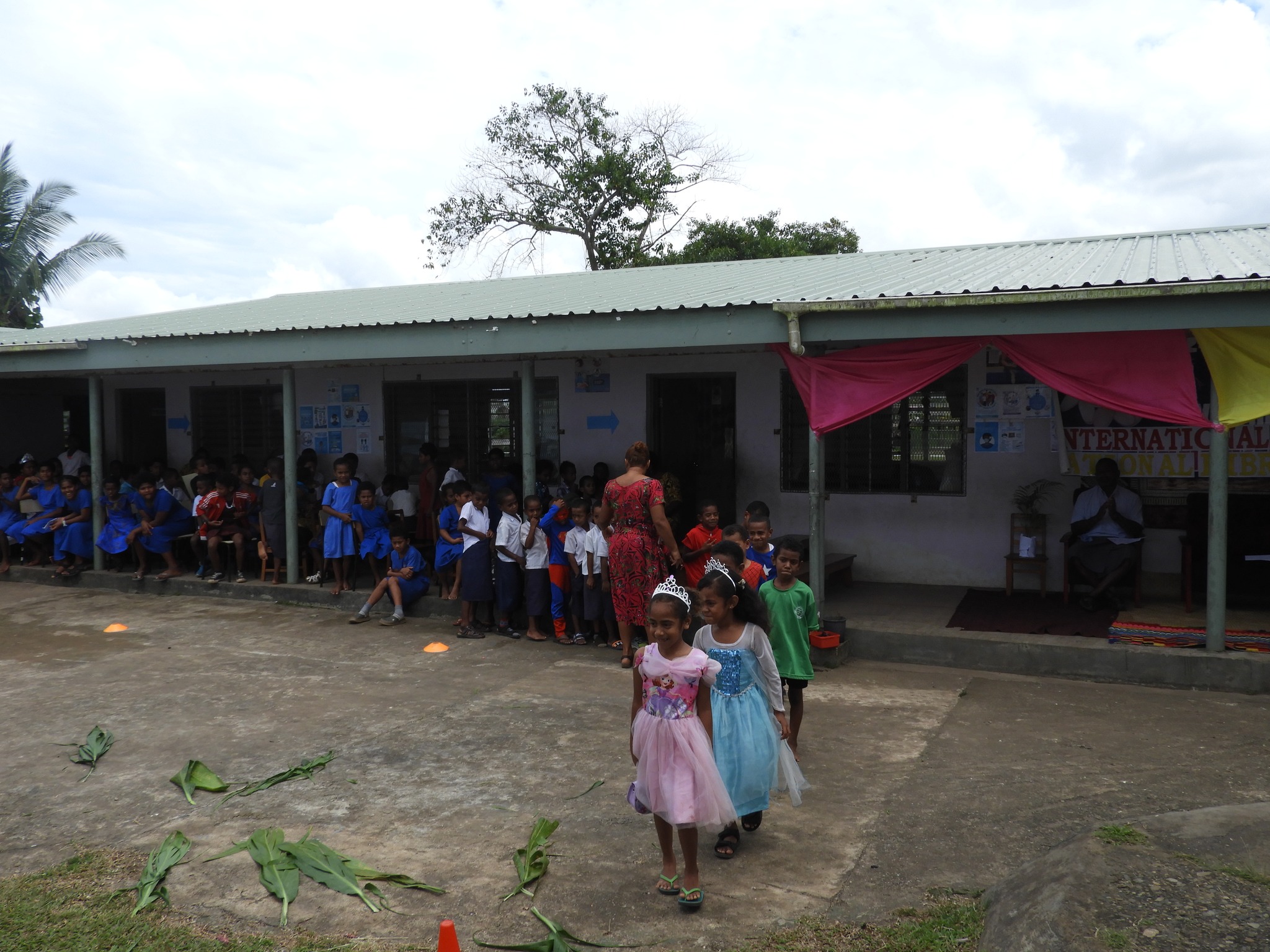 The Waiqanake... - Fiji Department of Library Services