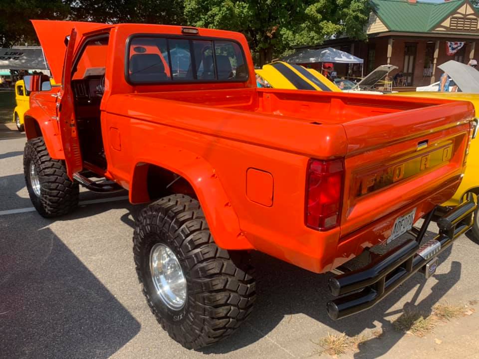Let's see some older rangers. 1978 Ranger 1850v in great shape