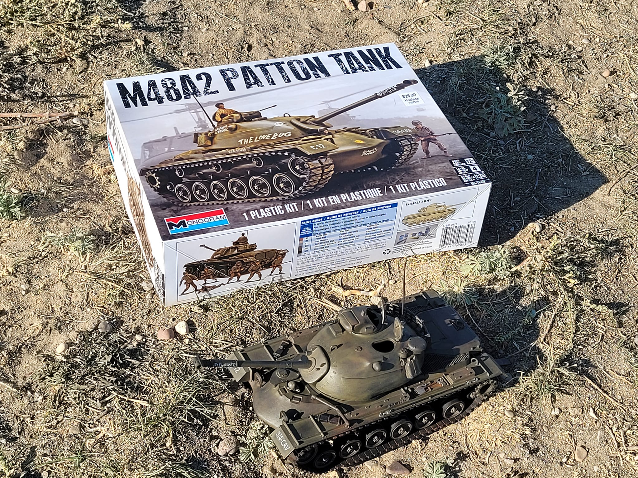 Revell Monogramme 1:35 – Char M48 A2 Patton – Maquette à Monter, Figurines Incluses