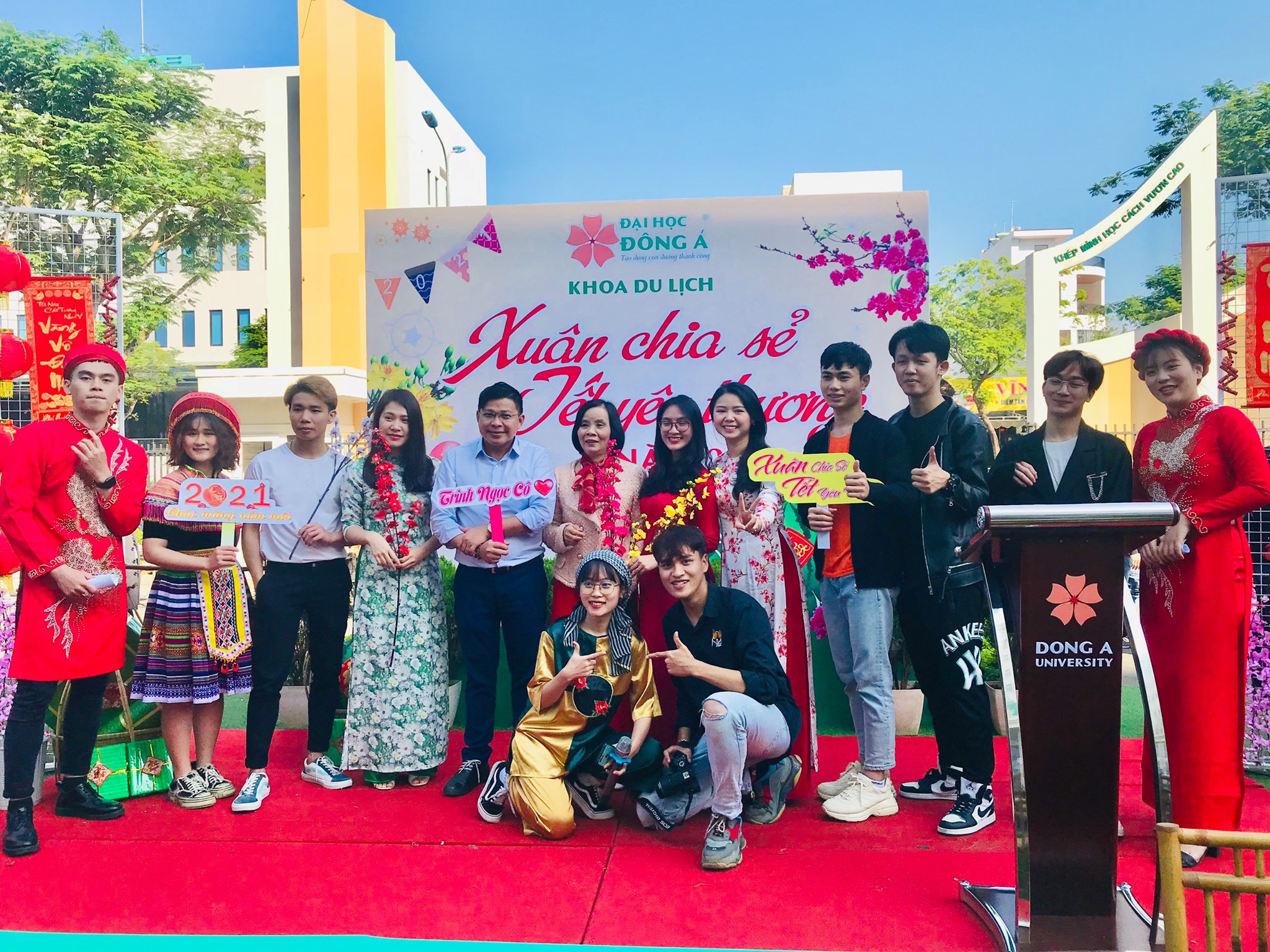 CLICK-Ed - Hỗ trợ & Giải... - CLICK-Ed - Hỗ trợ & Giải đáp