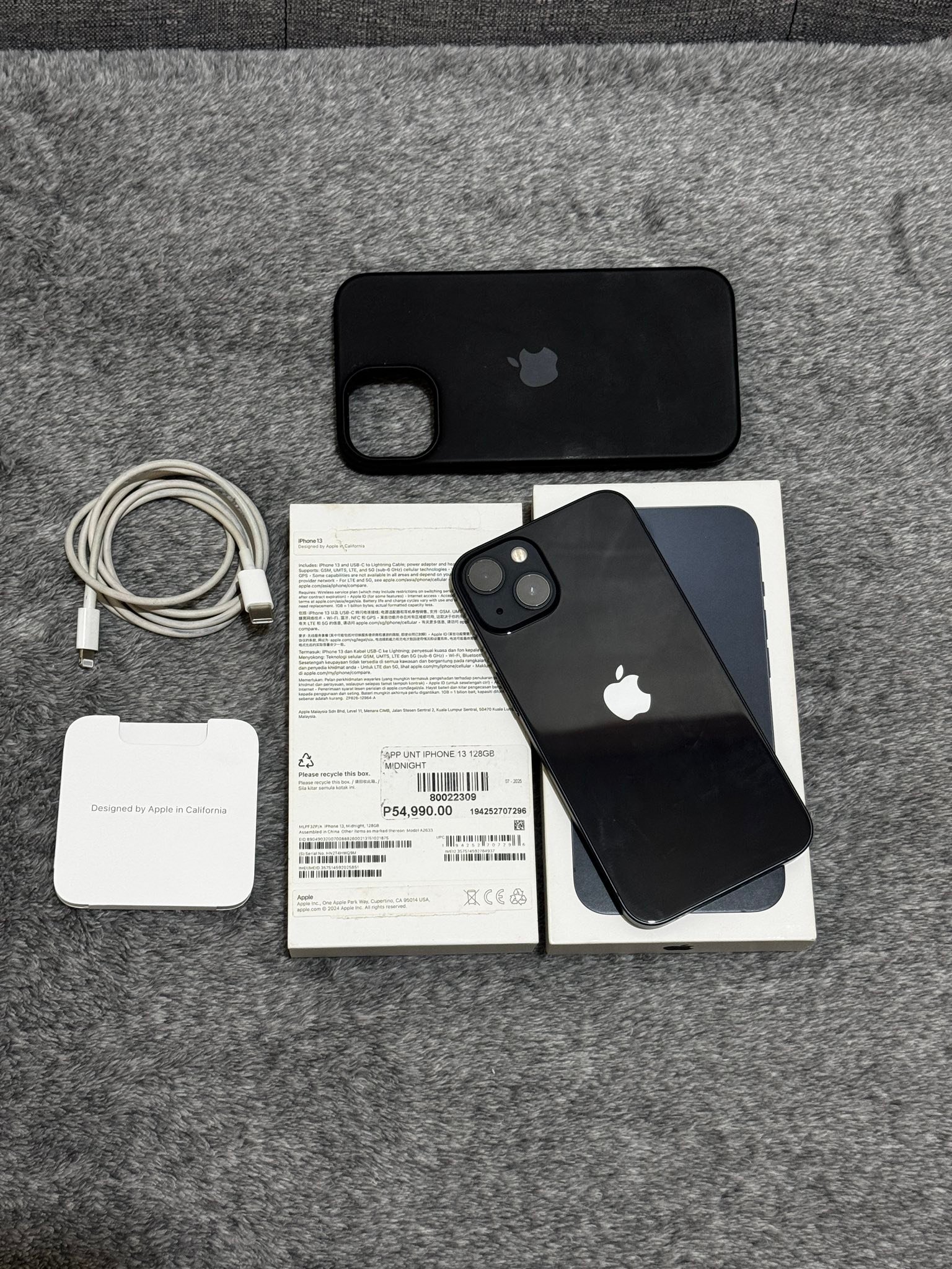 iPhone 13 128GB Midnight 89% Battery Health Warranty til August 