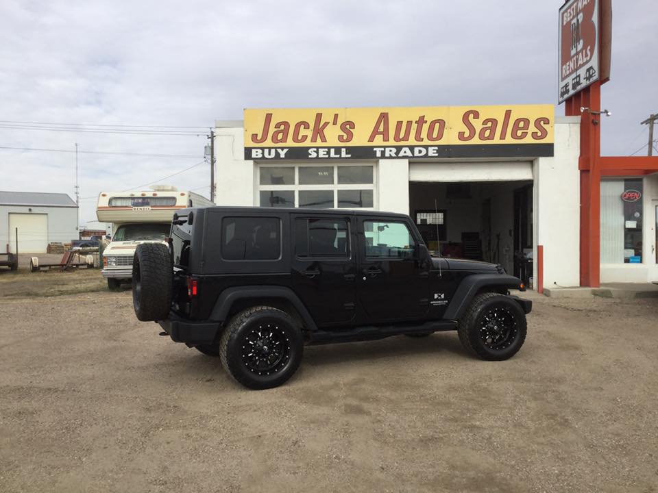 Jack's Auto Sales and RV Storage | Redcliff AB